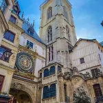 Calliopée By Kleidos - Magnifique Duplex, Gros Horloge